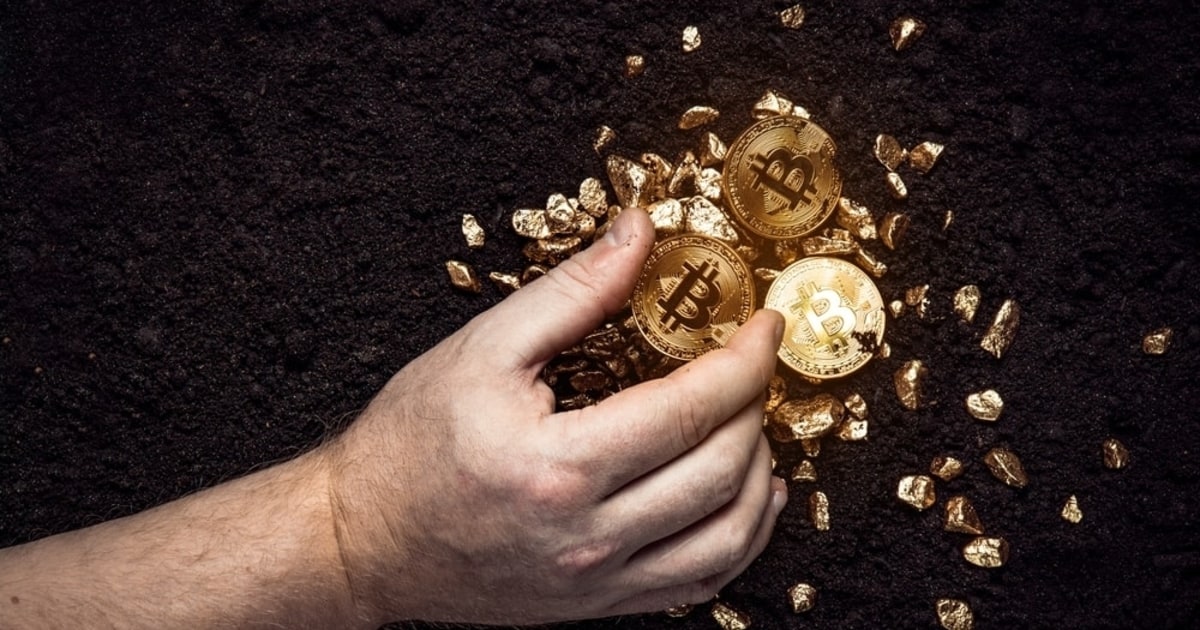 Gold and Bitcoin Rally Blockchain.News.jpg