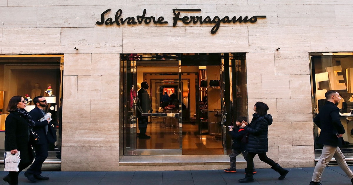 Italian Luxury Fashion Brand Salvatore Ferragamo Opens NFT Booth in Soho