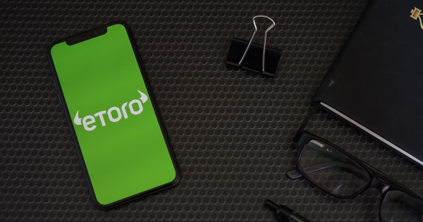 Etoro Plans To Launch Debit Card In Uk Ahead Of Robinhood Blockchain News