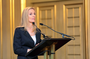 Fed Governor Warns ECB Forum that Libra Risks are Immense
