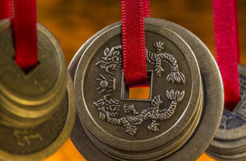 中国央行与三家商业银行合作开发基于区块链的交易平台