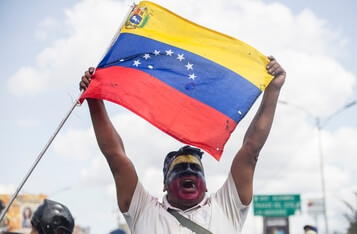 Venezuelans to Bypass Hyperinflation with Bitcoin-Backed Synthetic US Dollars After Years of Extreme Economic Crisis