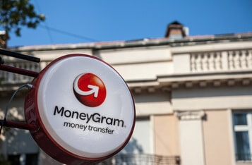 Former Ripple Partner MoneyGram Allows Customers to Sell and Purchase Cryptocurrency at 20,000 US Locations