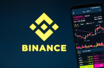 Binance Sues Bloomberg Businessweek's Publisher for Defamation in HK