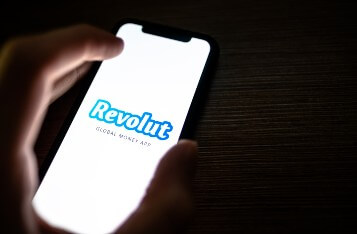 Revolut faces issues with 2021 annual report