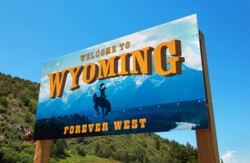 Wyoming State Says Cryptocurrency Represents Property, Allows Insurers to Include Digital Assets in Investment Portfolios