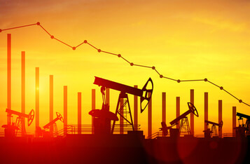 Understanding the Market Structure of Oil and its Correlation with Bitcoin